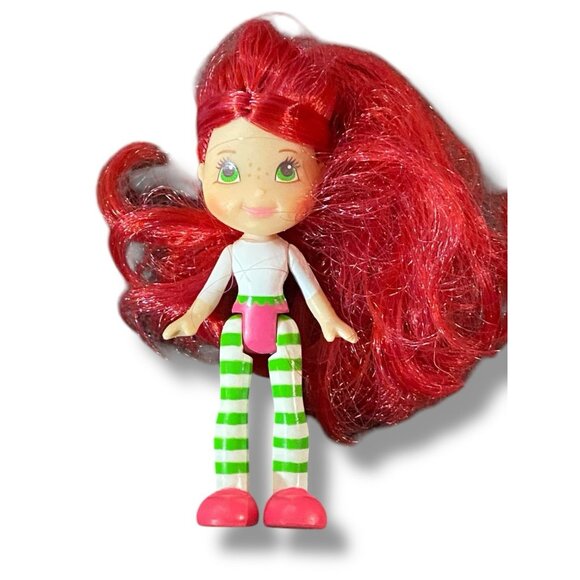 Strawberry Shortcake 2008 3" Mini Doll Figure Hasbro Red Rooted Hair - Picture 1 of 3